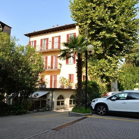 Hotel Quarcino Como Bagian luar foto