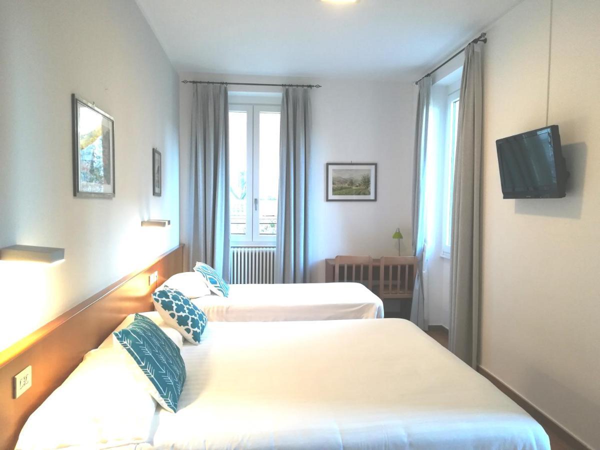 Hotel Quarcino Como Bagian luar foto
