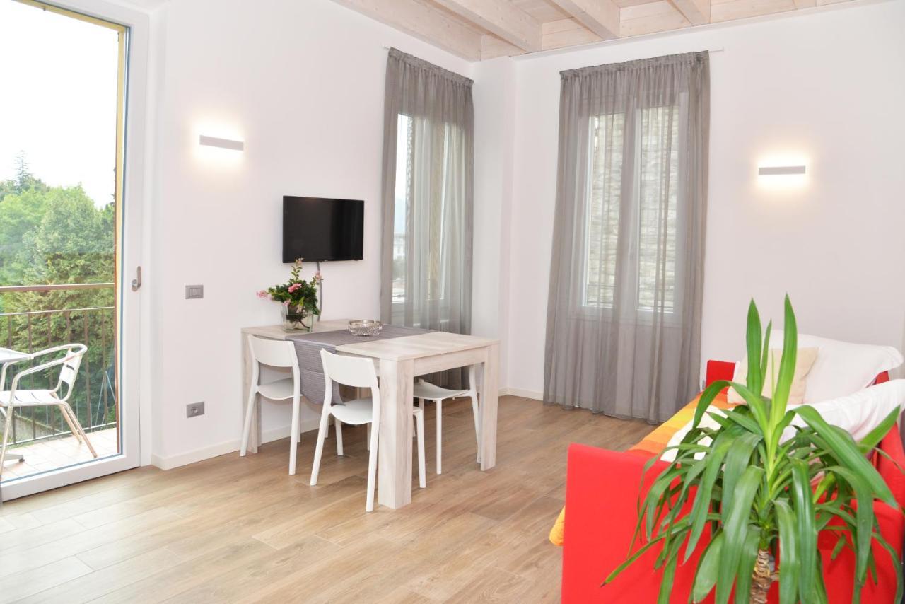 Hotel Quarcino Como Bagian luar foto
