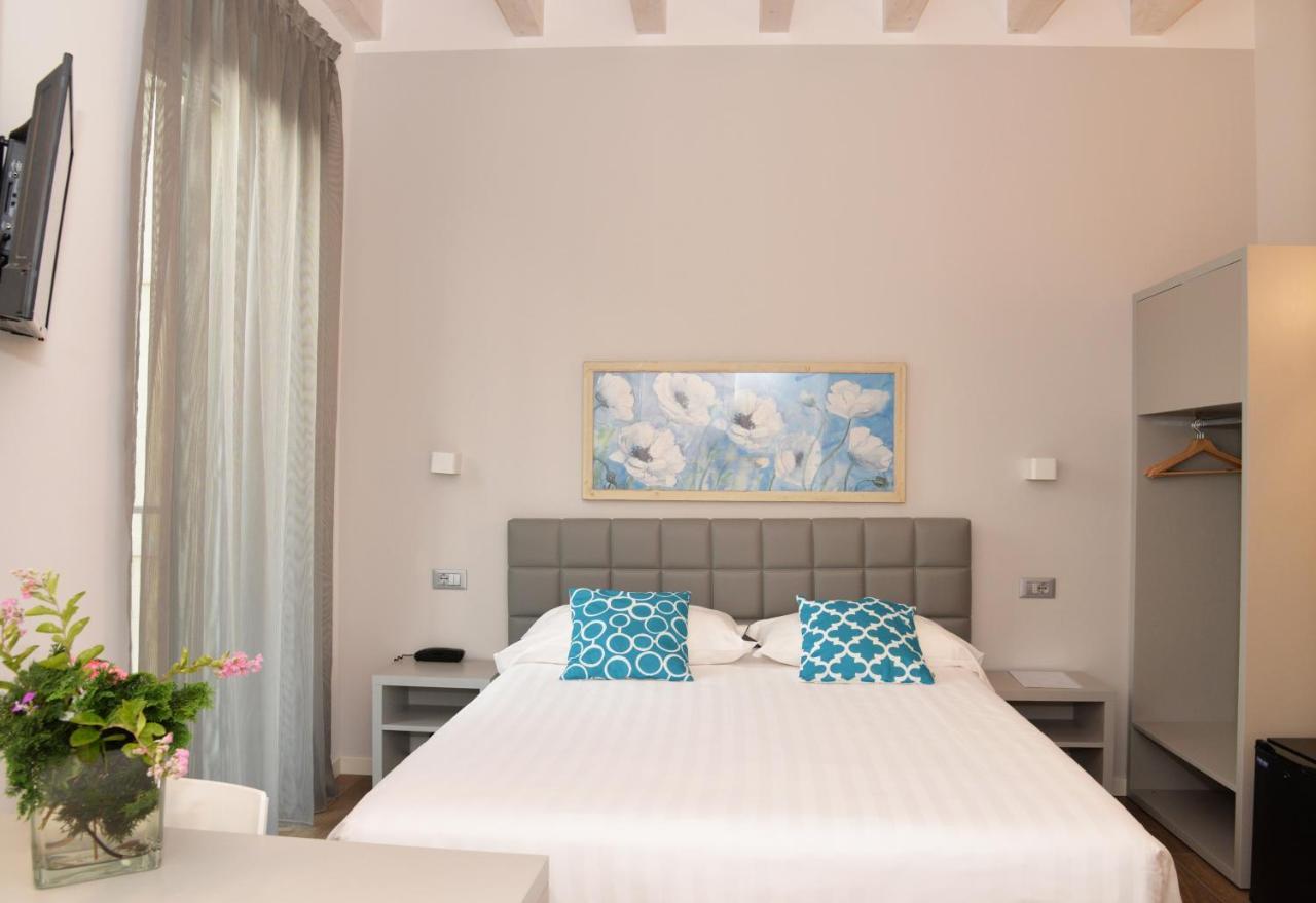 Hotel Quarcino Como Bagian luar foto