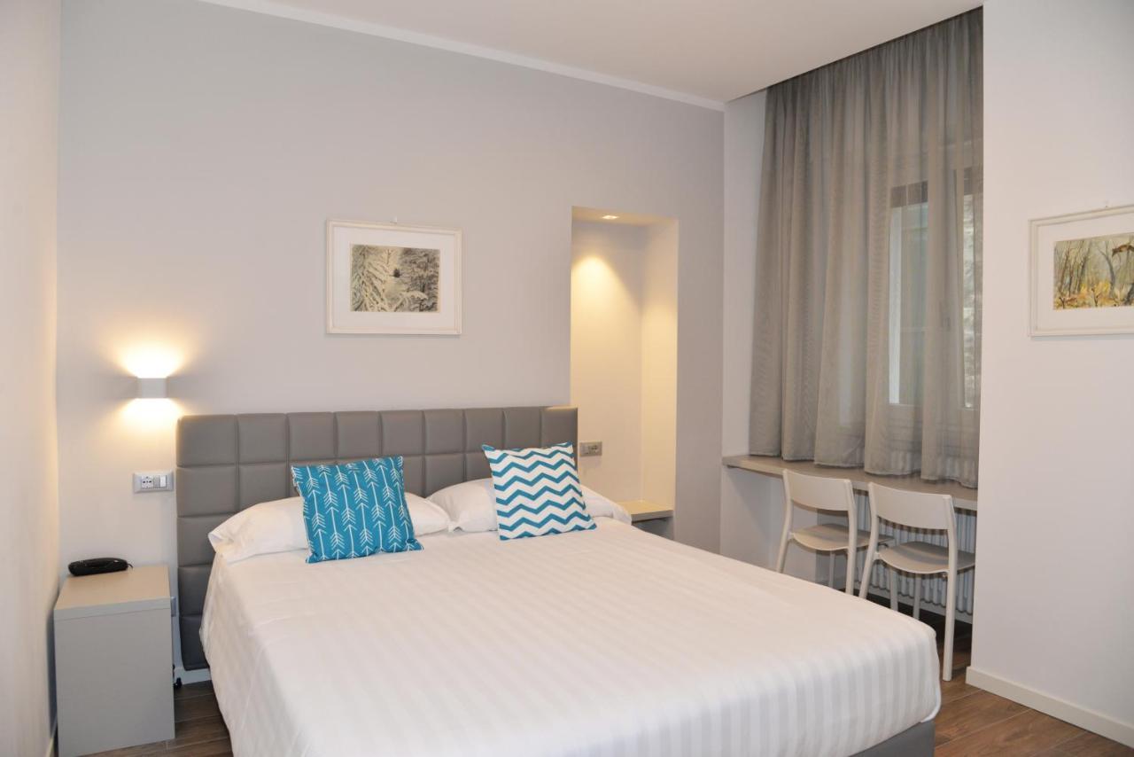 Hotel Quarcino Como Bagian luar foto