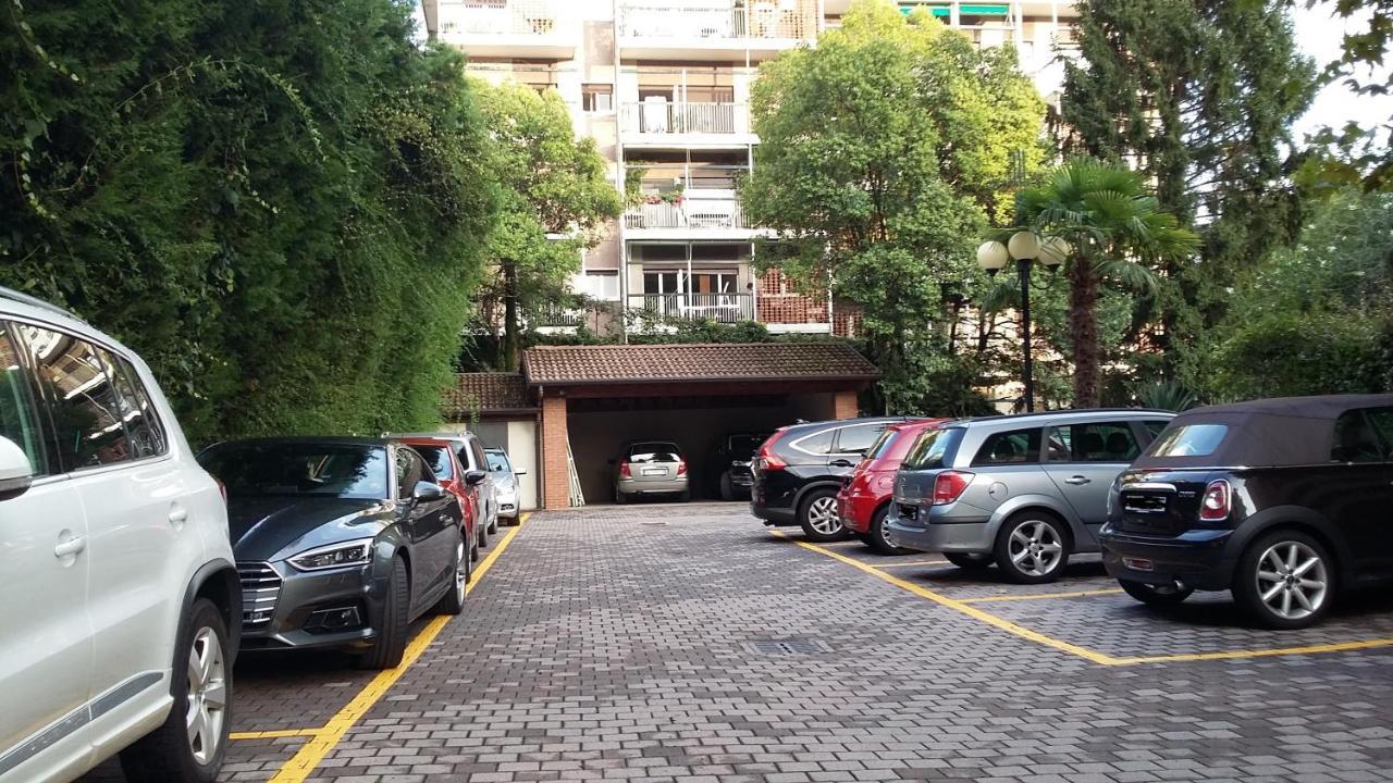 Hotel Quarcino Como Bagian luar foto