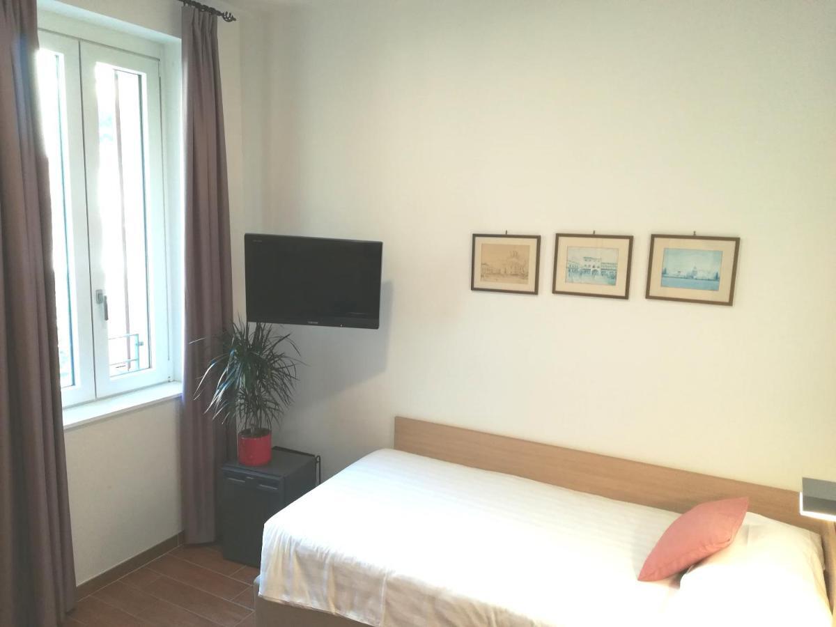 Hotel Quarcino Como Bagian luar foto